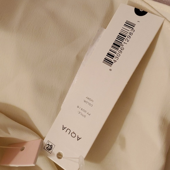 Aqua Ivory V Neck Pullover Blouse - Picture 8 of 8